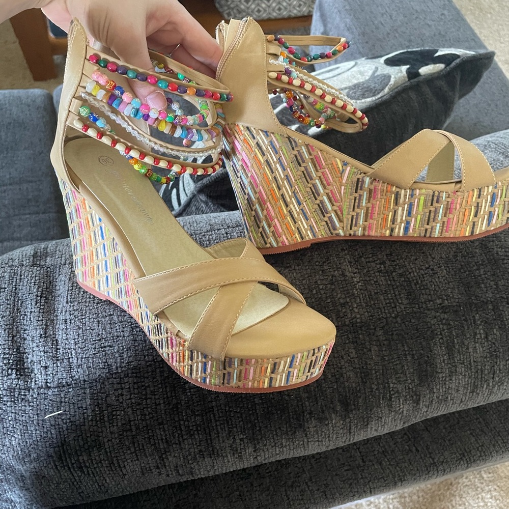 Colorful wedges - Picture 3 of 7